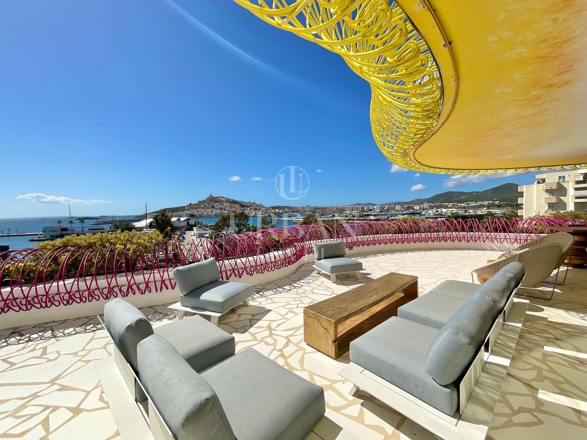 Spacious Marina Botafoc Apartment with Sea Views